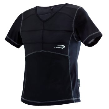 E.COOLINE cooling T-shirt worn during outdoor work